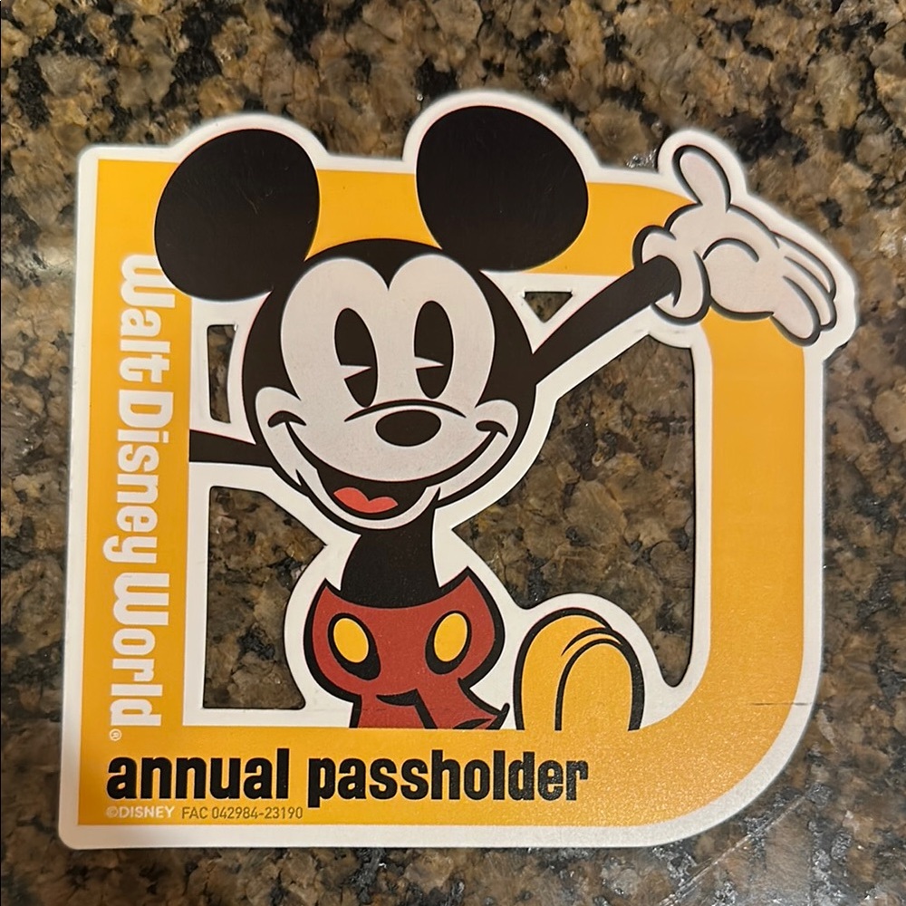 Mickey Mouse Passholder Magnet